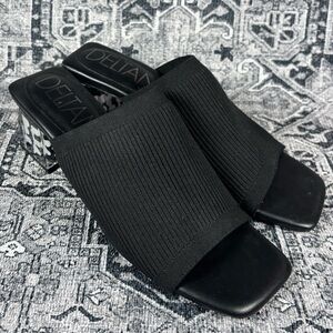 Deltan Flyknit Mule with leather sole sandal. Size 10 women’s. EUC